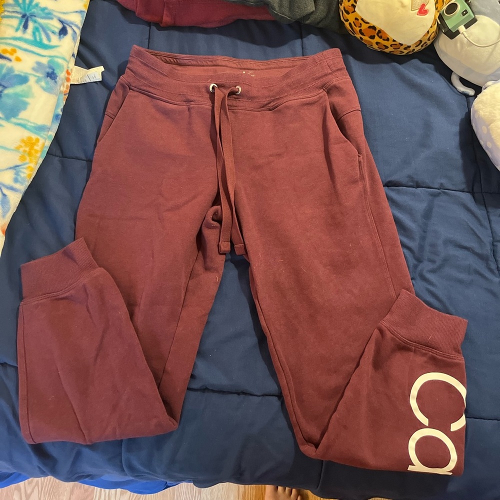 Red/ Calvin Klein sweats